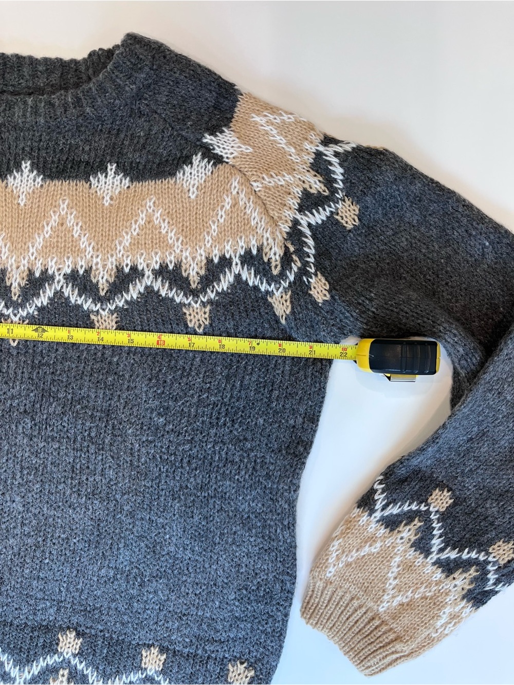 Cozy Nordic 100% Mohair Fair Isle Knit Sweater - Picture 4 of 7